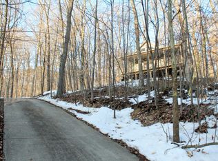 1188 Taos Ln, Hide A Way Hills, OH 43107