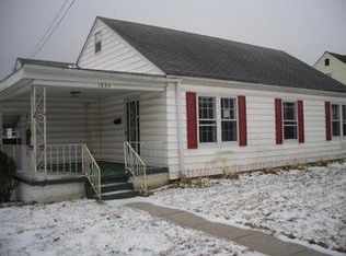 1824 Pacific St, Saint Joseph, MO 64503
