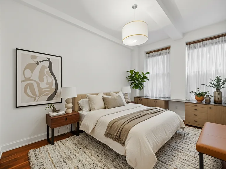 140 W 22nd St #2D — Photo 6
