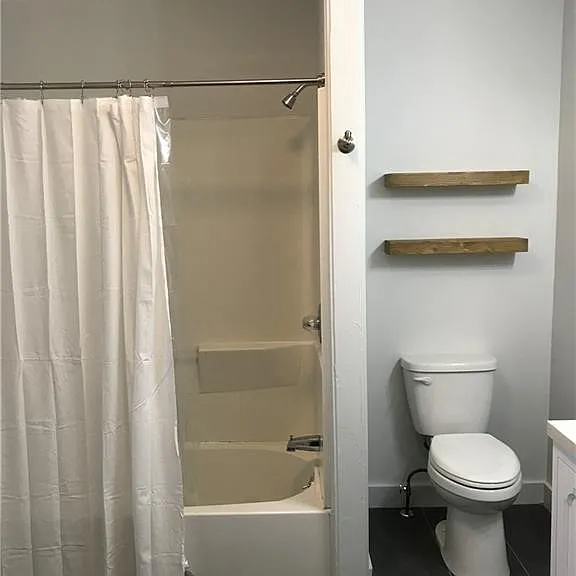 1815 James St #2 — Photo 13