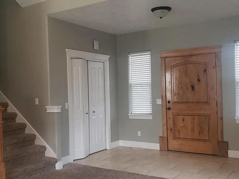 Large open entry.