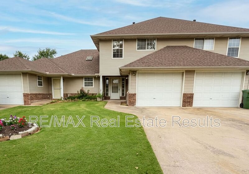 1st image of 412 N 37th Pl APT B