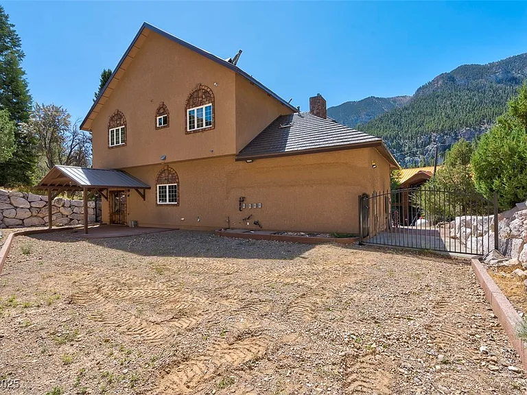 264 Crestview Dr — Photo 80
