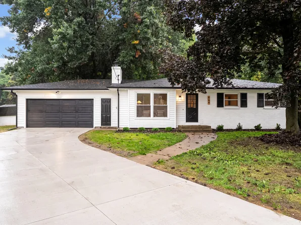 964 Needham Ct NW, Grand Rapids, MI 49544