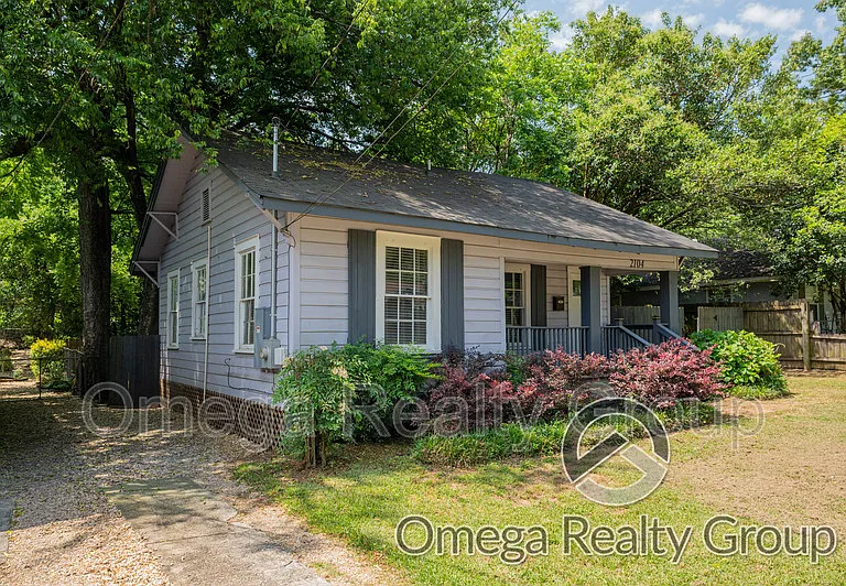2104 Yancey Ave — Photo 2