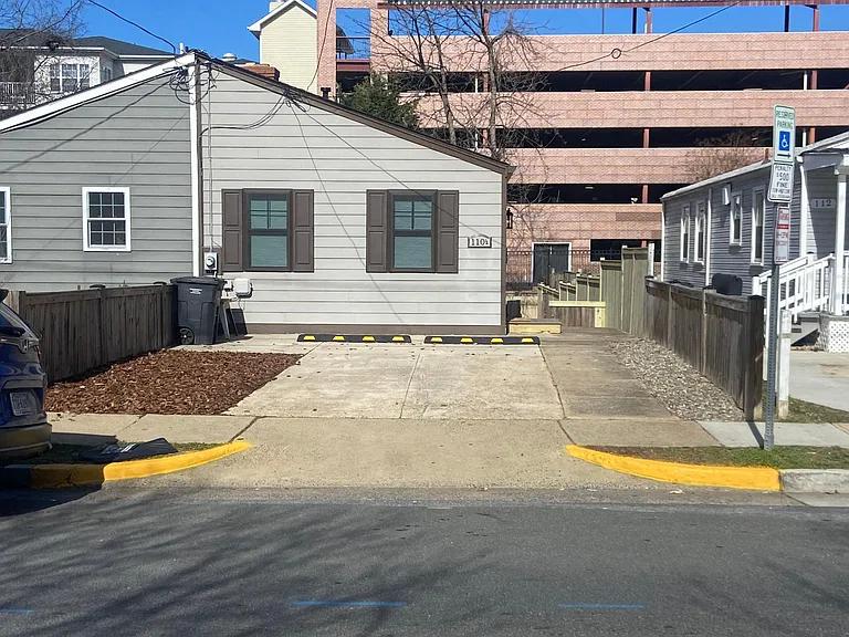 110-5 E Reed Ave — Photo 3