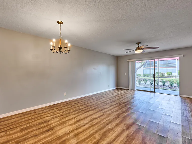 12021 W Greenway Dr — Photo 20