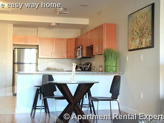 2nd image of 440 Massachusetts Ave APT 6