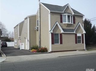 1484 Bellmore Rd, Bellmore, NY 11710