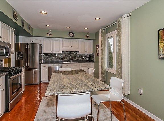 4th image of 1580 Caldwell Ln