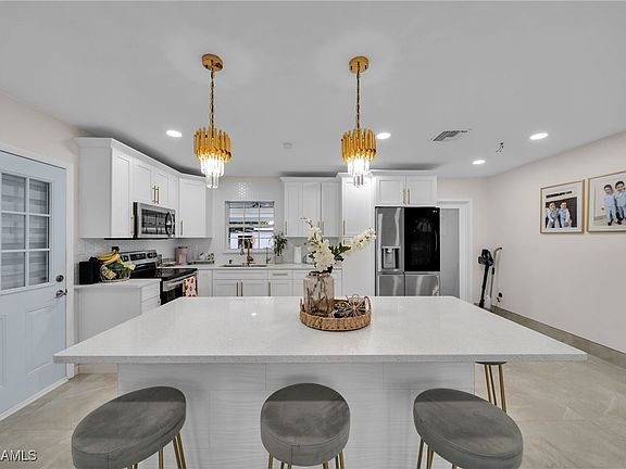 3rd image of 649 Canal Dr