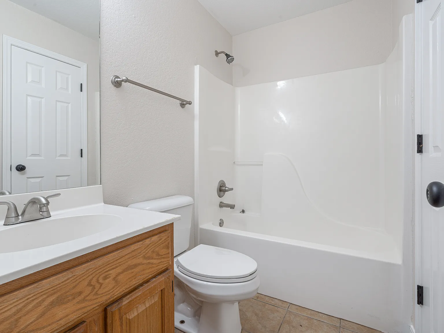 2431 Bowman Dr — Photo 3