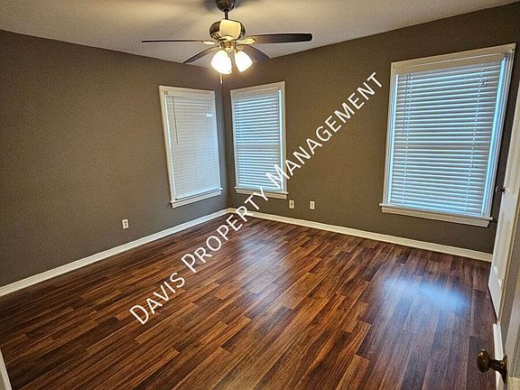2nd image of 3911 Prescott Ave #Ackeir06-6