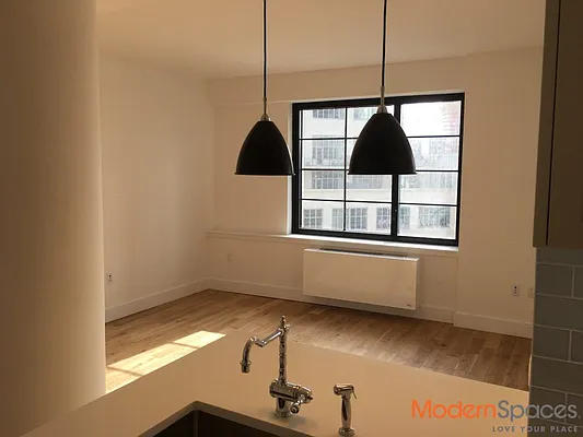 Rented by Modern Spaces | media 17