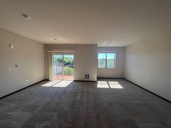3rd image of 5414 Mineral Point Rd #305