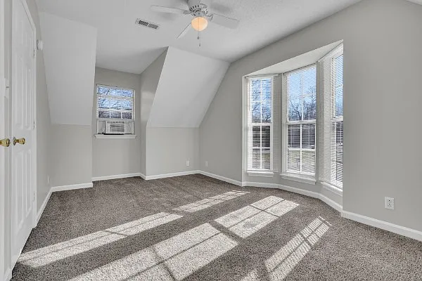 9201 Pembroke Oak Grove Rd — Photo 22
