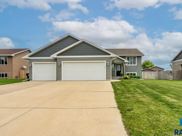 102 N Sund St, Worthing, SD 57077
