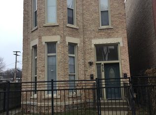 638 E 41st St, Chicago, IL 60653