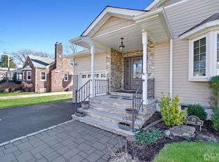 21 Palisade Rd, Linden, NJ 07036