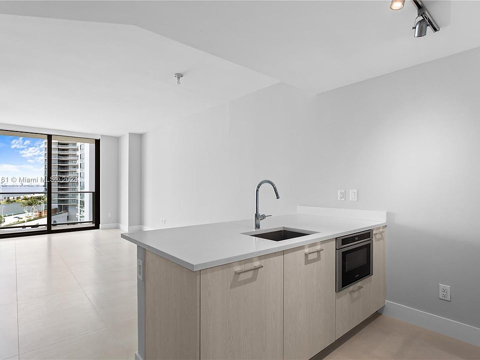 1st image of 501 NE 31st St Unit 1105