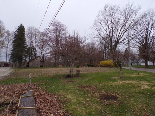 2737 Lake St, Lake City, PA 16423