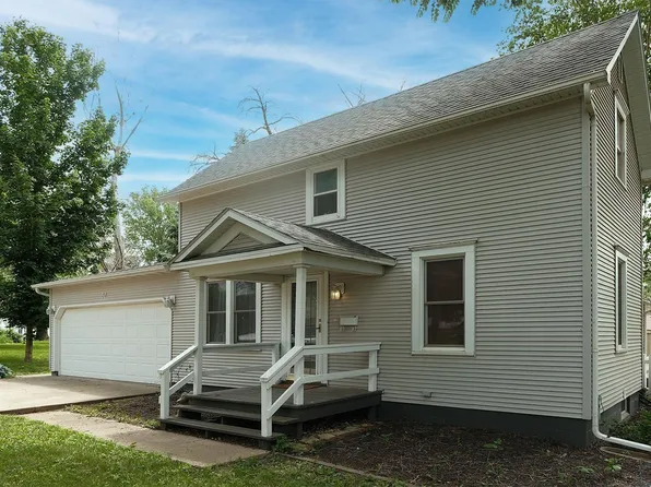 37 9th St SW, Sioux Center, IA 51250