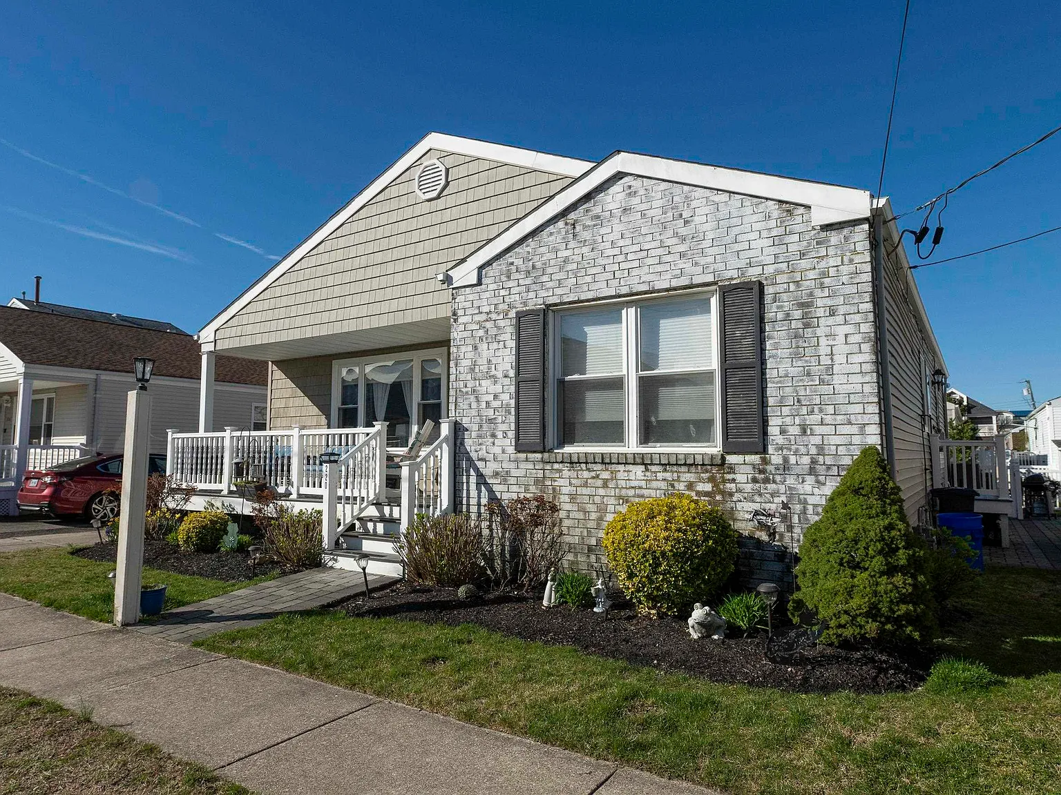 3 bed, 2.0 bath, $2,500 — Photo 1