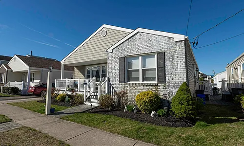 220 N 35th Ave Photo 1