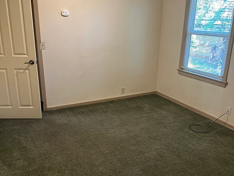 434 Beach St — Photo 9