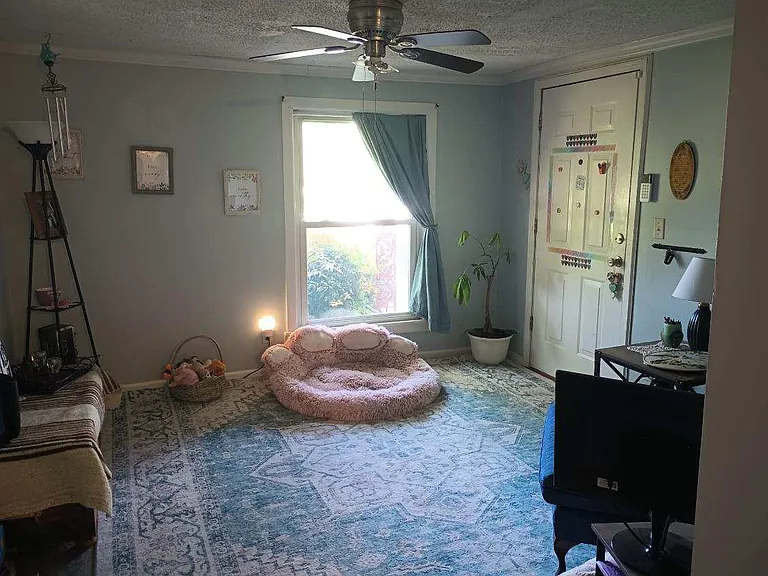 1184 Green Acres Rd #2 — Photo 4