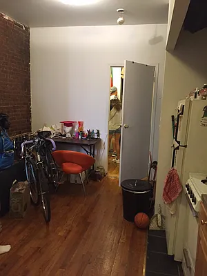 Rented by Crosstown Apartments NYC | media 23