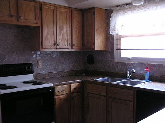 2nd image of 316 Lambeth Ln