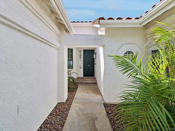 4th image of 4505 Coastline Ave