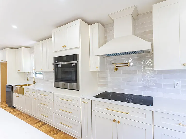 4461 Kohler Dr — Photo 6