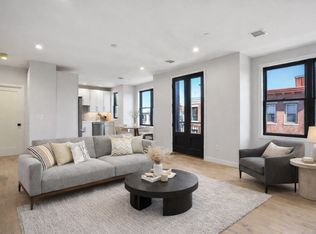 210 Endicott St APT 3, Boston, MA 02113
