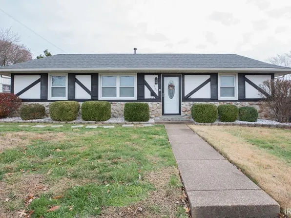 5705 Whitethorne Dr, Evansville, IN 47710