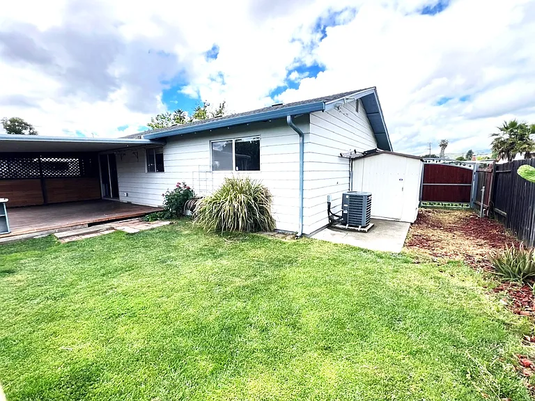 237 Santa Barbara Way — Photo 17