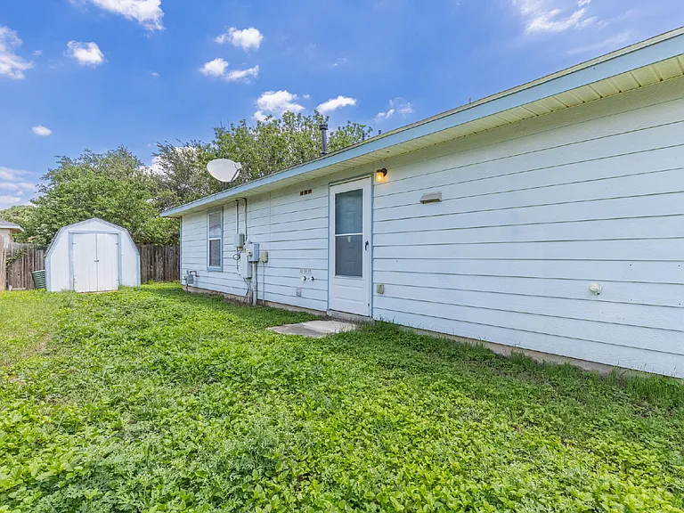 3727 Aragon Dr — Photo 23