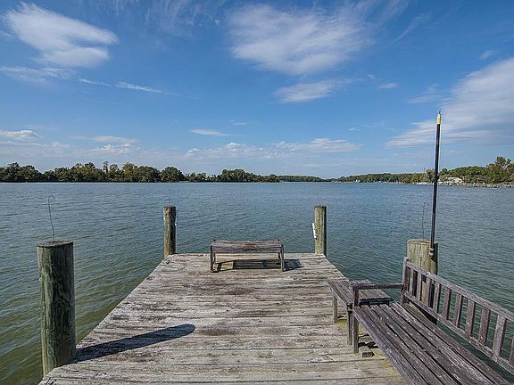 5th image of 246 Porpoise Point Ln