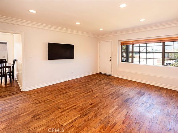 4th image of 2422 W 238th St