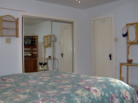 4th image of 724 Copeland Ct