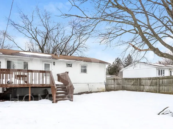 341 Hanover Dr, Bolingbrook, IL 60440