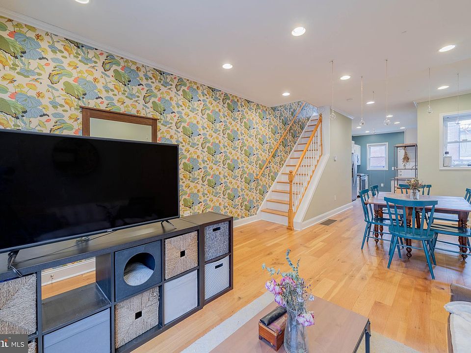2911 W Flora St, Philadelphia, PA 19121 | Zillow