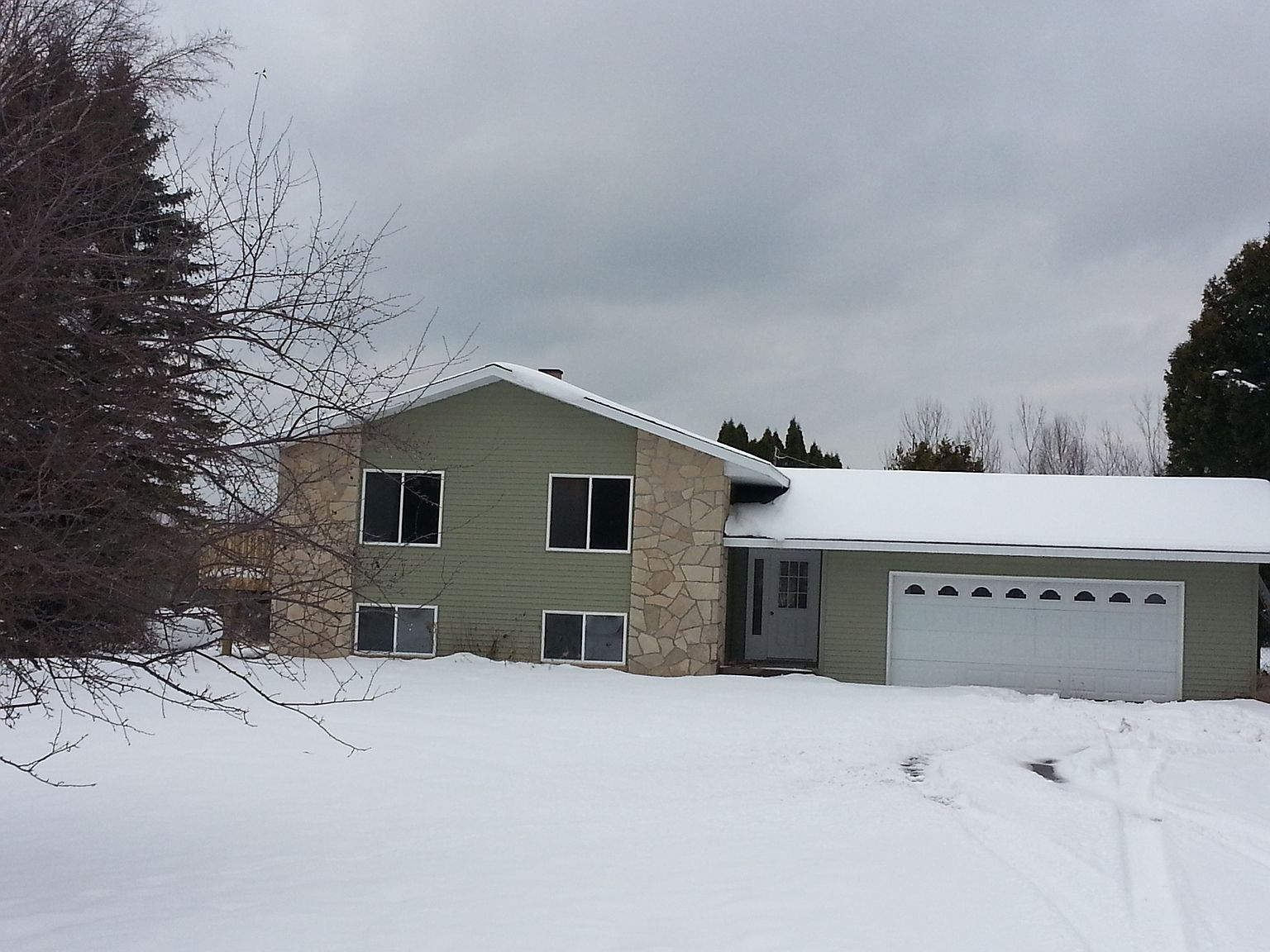 E5634 Airport Rd, Ironwood, MI 49938 Zillow
