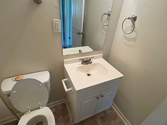 4th image of 3606 Alene Cir