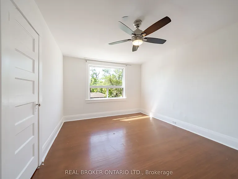542 Glebeholme Blvd #MAIN — Photo 25