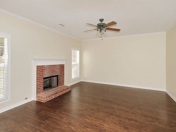 2nd image of 1445 Woodpoint Way