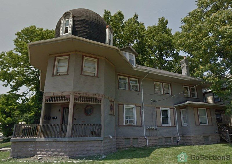 2nd image of 284 McGregor Ave #2