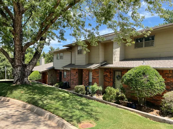 1320 Hunters Ridge Rd, Edmond, OK 73034
