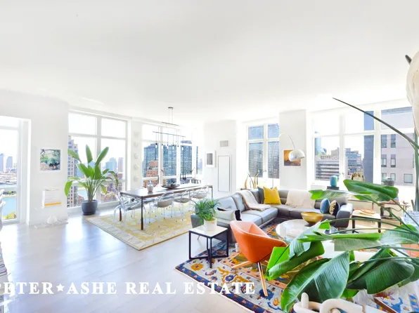 305 East 51st Street image 10 of 25